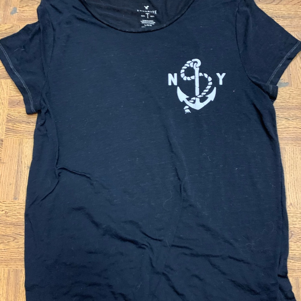 American Eagle T-shirt